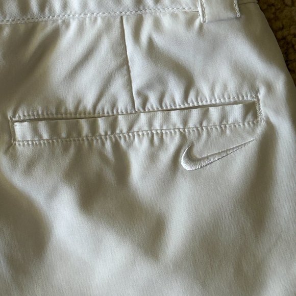 Nike Golf  - Tour Performance, Dri-Fit White Shorts - Size 0 - Picture 6 of 8